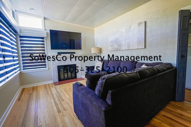 1011 N Monterey Ave in Farmington, NM - Building Photo - Building Photo