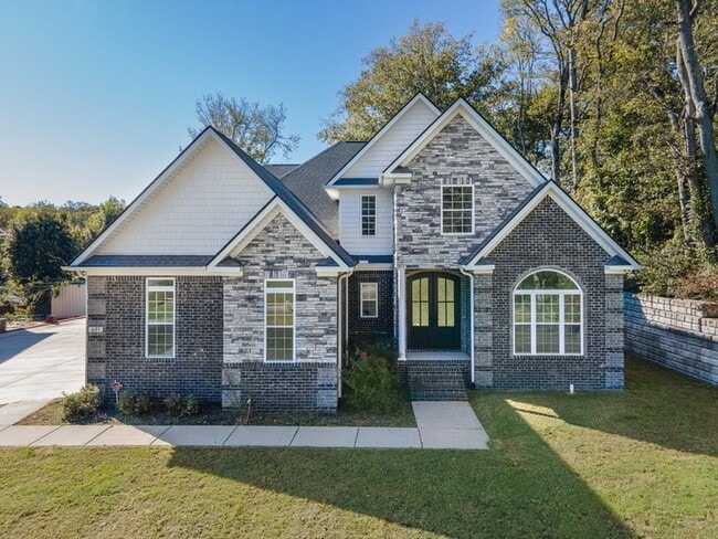 601 Joyce Ave in Lewisburg, TN - Foto de edificio - Building Photo