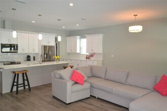 281 Diogenes St in Dunedin, FL - Building Photo - Building Photo