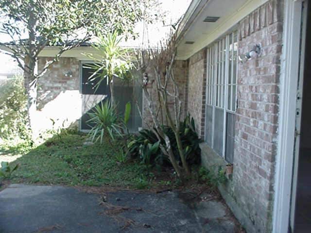 15834 Boulder Oaks Dr in Houston, TX - Building Photo - Building Photo