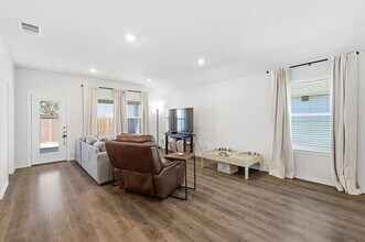 13117 Don Fisher Ln in Aubrey, TX - Building Photo - Building Photo