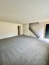 JFJ Properties in Salem, OR - Building Photo - Building Photo