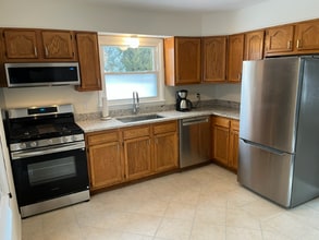 6602 Michigan Rd in Indianapolis, IN - Foto de edificio - Building Photo