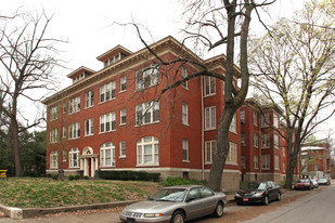 1340 S 3rd St Apartamentos