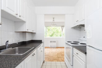 2191 W 39th Ave in Vancouver, BC - Building Photo - Building Photo