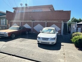 1614 102nd Ave in Oakland, CA - Building Photo