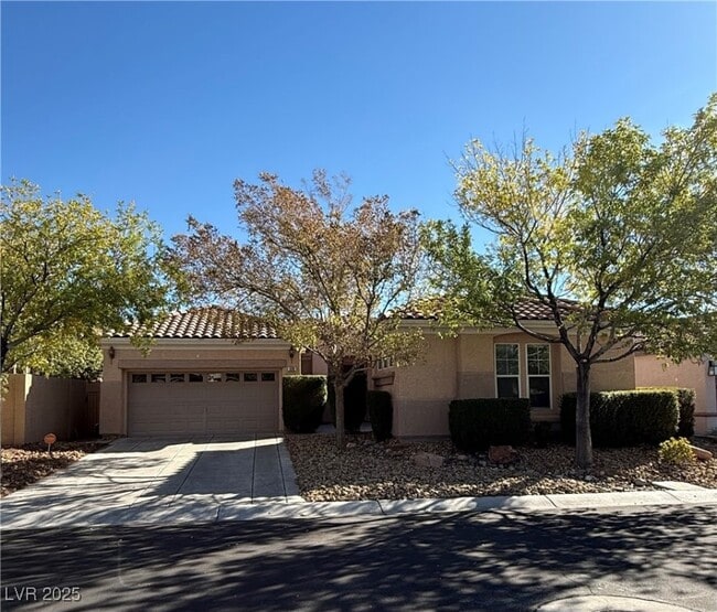 property at 320 Corsicana St