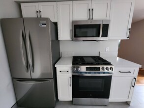 1442 Stanford St in Santa Monica, CA - Foto de edificio - Building Photo