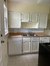 623 Waukegan Rd in Deerfield, IL - Building Photo - Building Photo