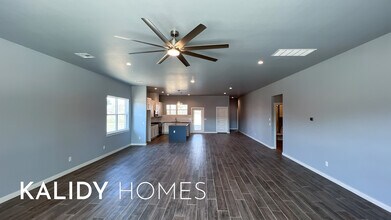 17979 Salem Rd in Choctaw, OK - Building Photo - Building Photo