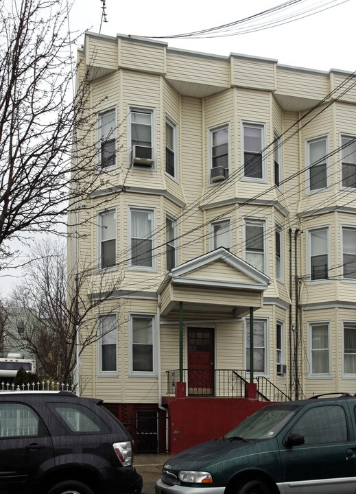 30 Jefferson Ave in Jersey City, NJ - Building Photo