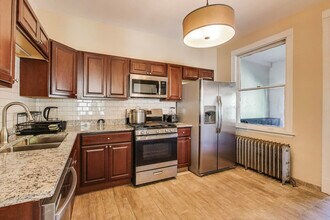 1506 W Thome Ave in Chicago, IL - Foto de edificio - Building Photo