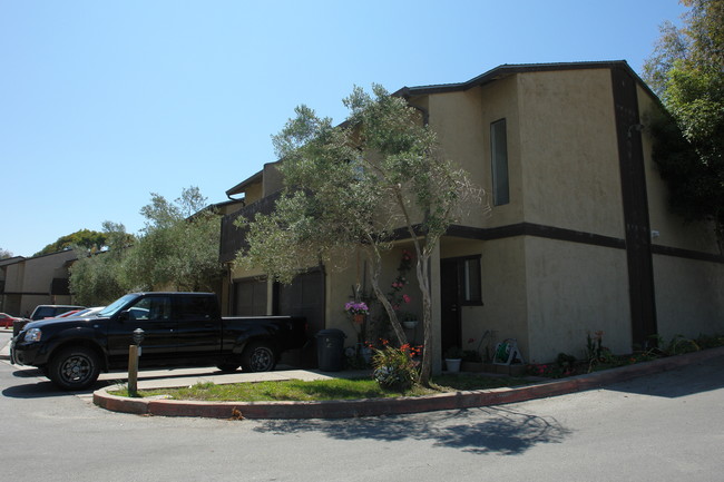 11199-11229 Benson Rd in Castroville, CA - Foto de edificio - Building Photo