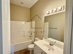 2071 Village Ln in Calera, AL - Building Photo - Building Photo