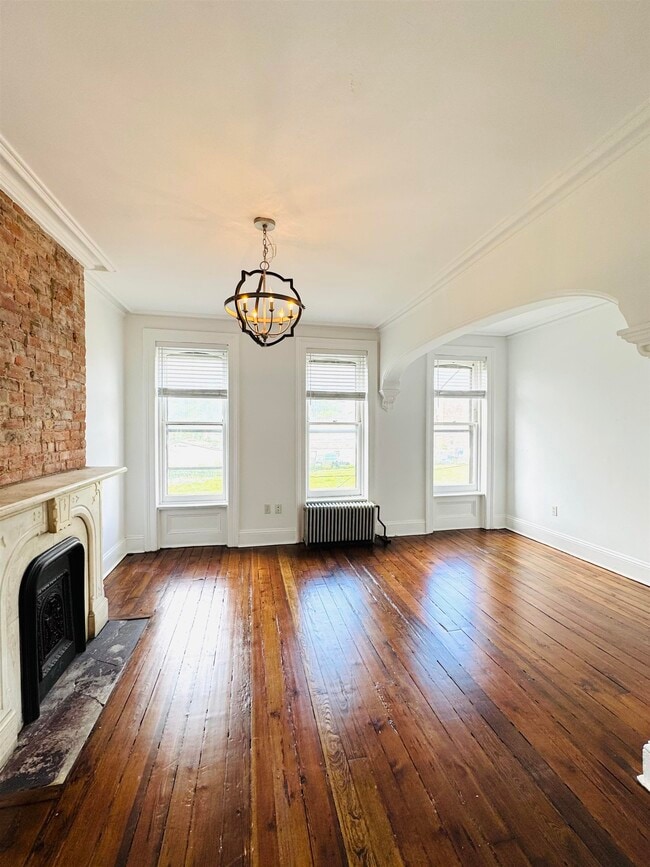 property at 252 Suydam Ave