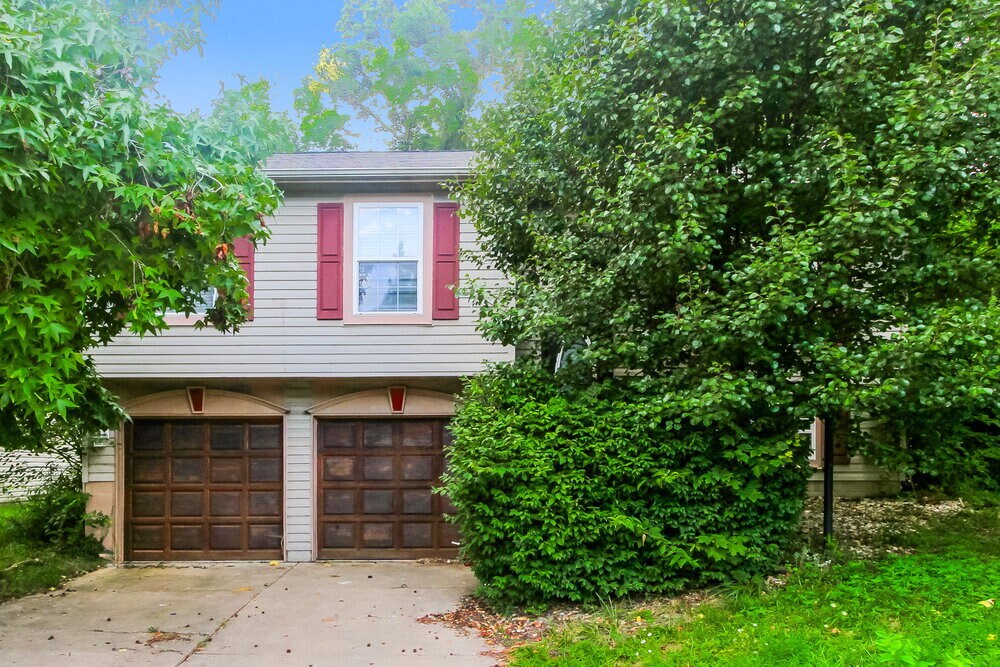 3712 Owster Ln in Indianapolis, IN - Building Photo