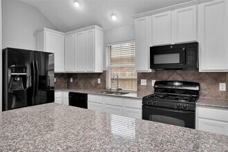 28234 Sweet Oak Ln in Katy, TX - Building Photo - Building Photo