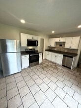 1921 Dunning Rd in Columbus, OH - Building Photo - Building Photo