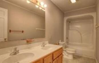 822 W Hill St-Unit -1 in Urbana, IL - Foto de edificio - Building Photo