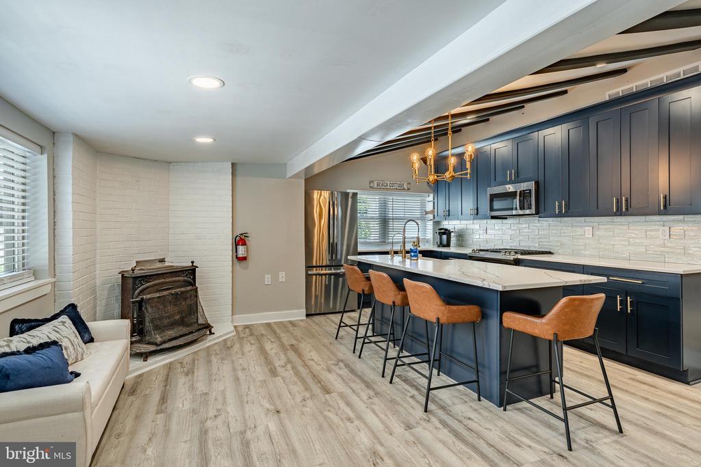 5708 Park Blvd in Wildwood Crest, NJ - Building Photo