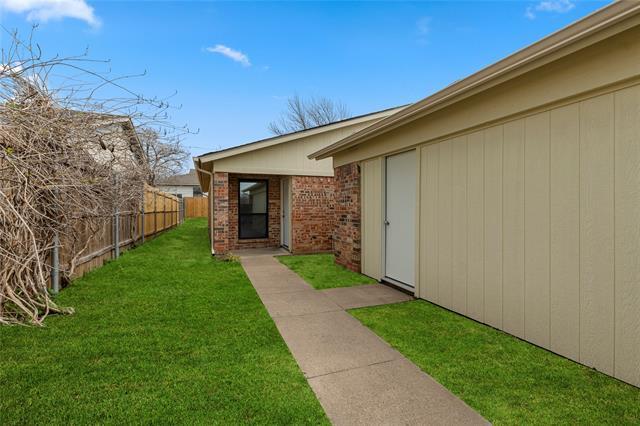 10246 Maverick Dr in Fort Worth, TX - Building Photo - Building Photo