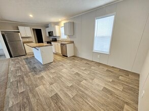 9636 Anchor Dr in Algonac, MI - Building Photo - Building Photo