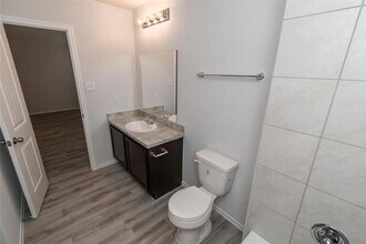 3229 Primrose Dr in Texas City, TX - Building Photo - Building Photo
