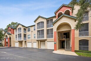 170 Veracruz Dr in Palm Valley, FL - Building Photo