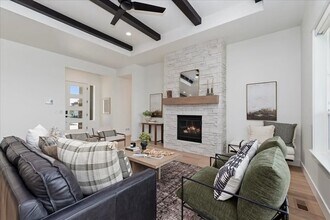 11321 S Corballis Ln in Kuna, ID - Building Photo - Building Photo