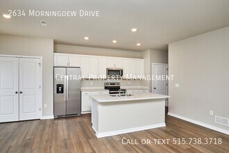 2634 SE Morningdew Dr in West Des Moines, IA - Building Photo - Building Photo