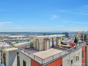 410 S 6th Ave in Tacoma, WA - Building Photo - Building Photo