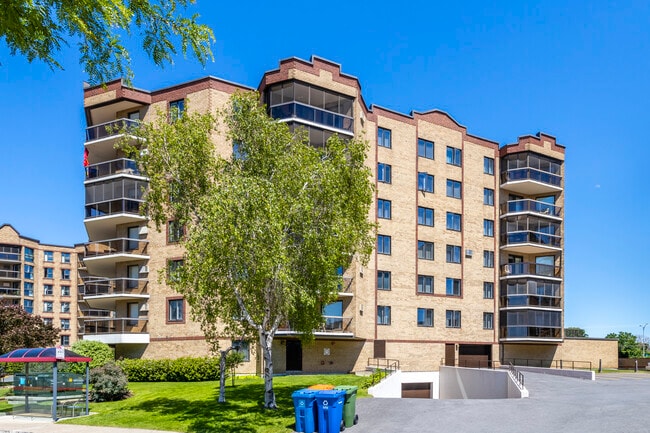 8075 Du Saint-Laurent