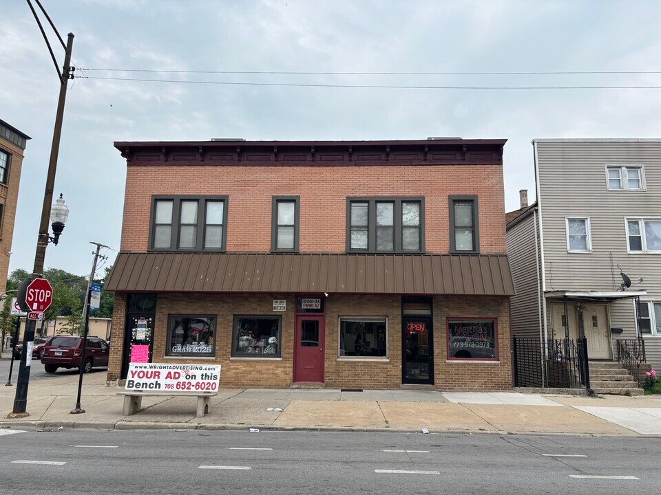 10401 S Ewing Ave in Chicago, IL - Building Photo