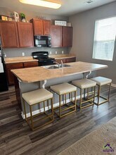 211 Flowing Meadows Dr in Kathleen, GA - Building Photo - Building Photo