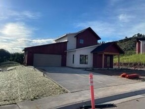 Lyons Valley Townhomes in Lyons, CO - Building Photo - Building Photo
