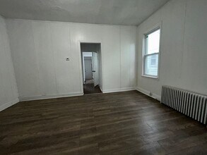 927 Carteret Ave in Trenton, NJ - Building Photo - Building Photo