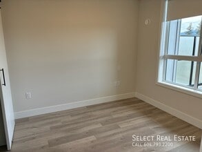 45497 Campus Dr in Chilliwack, BC - Building Photo - Building Photo