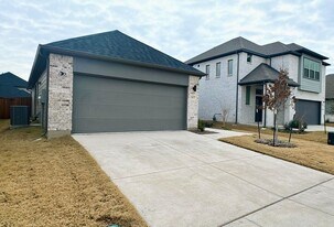 3817 Monticello Dr in Farmersville, TX - Building Photo