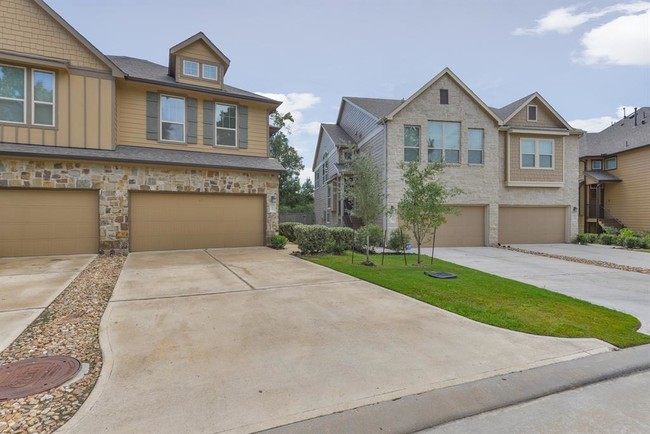 162 Cheswood Forest Pl in Montgomery, TX - Foto de edificio - Building Photo