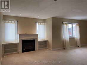70 Prince William Way in Barrie, ON - Building Photo - Building Photo