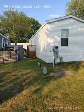 993 E Michigan Ave in Battle Creek, MI - Building Photo - Building Photo