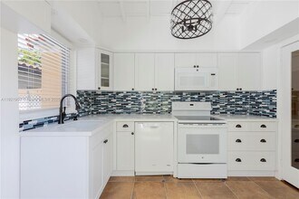 1260 Milan Ave in Coral Gables, FL - Building Photo - Building Photo