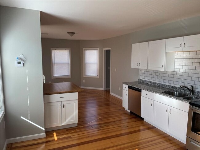 10 Marlborough St in Cranston, RI - Building Photo - Building Photo