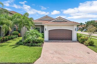 11502 Meadowrun Cir in Ft. Myers, FL - Building Photo
