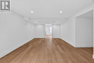 7 Ellsworth Ave in Toronto, ON - Building Photo - Building Photo