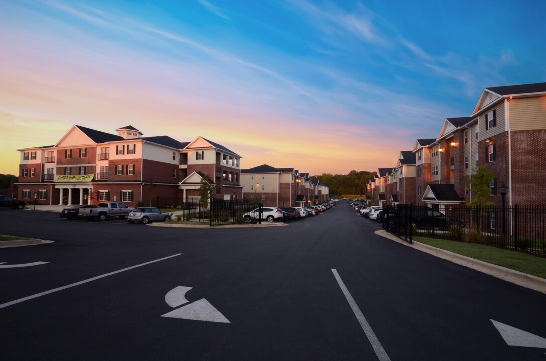 Grove at Auburn in Auburn, AL - Building Photo