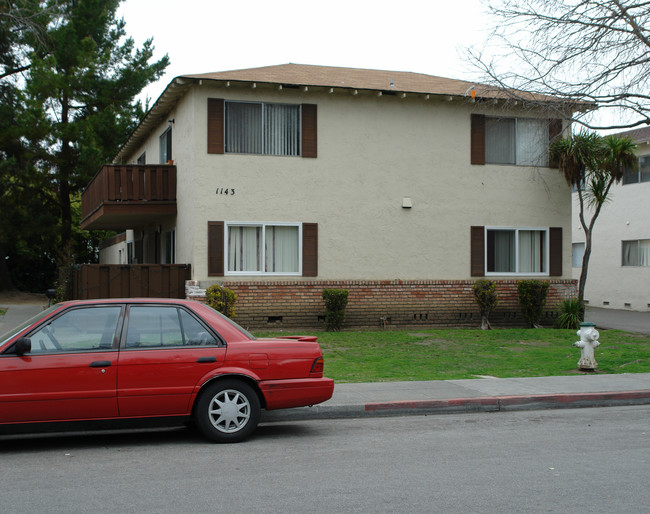 1143 Ayala Dr