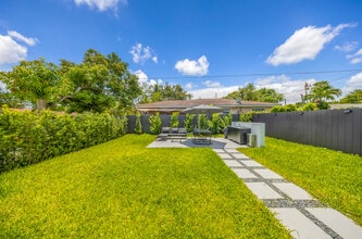 5194 NW 15th Ave in Miami, FL - Building Photo - Building Photo