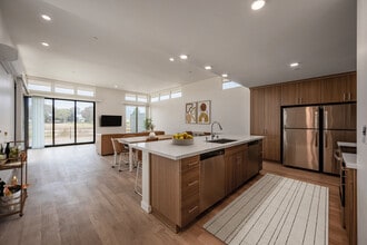 The Cove in Goleta, CA - Building Photo - Building Photo