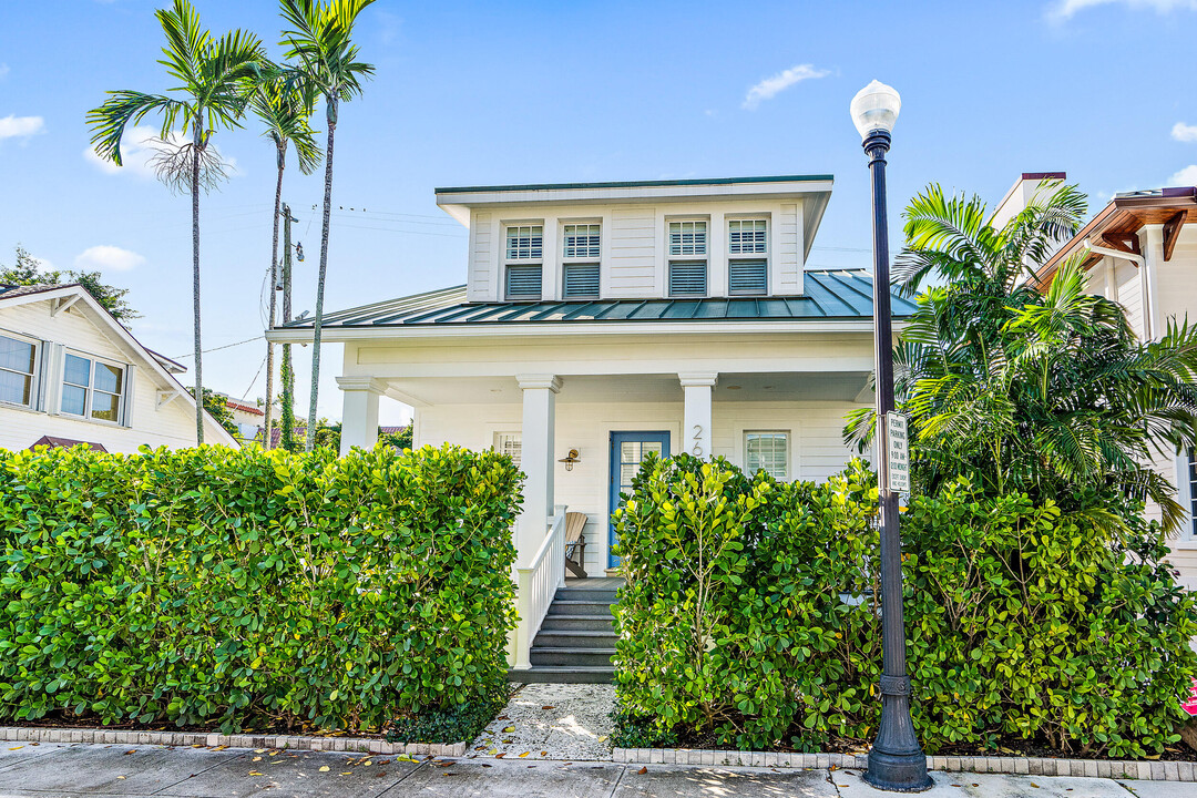 260 Park Ave in Palm Beach, FL - Foto de edificio